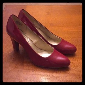 Red Bandolino Heels